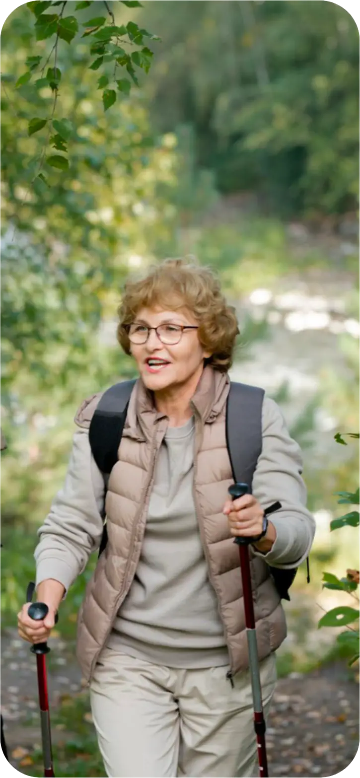 woman-hiking Woman hiking
